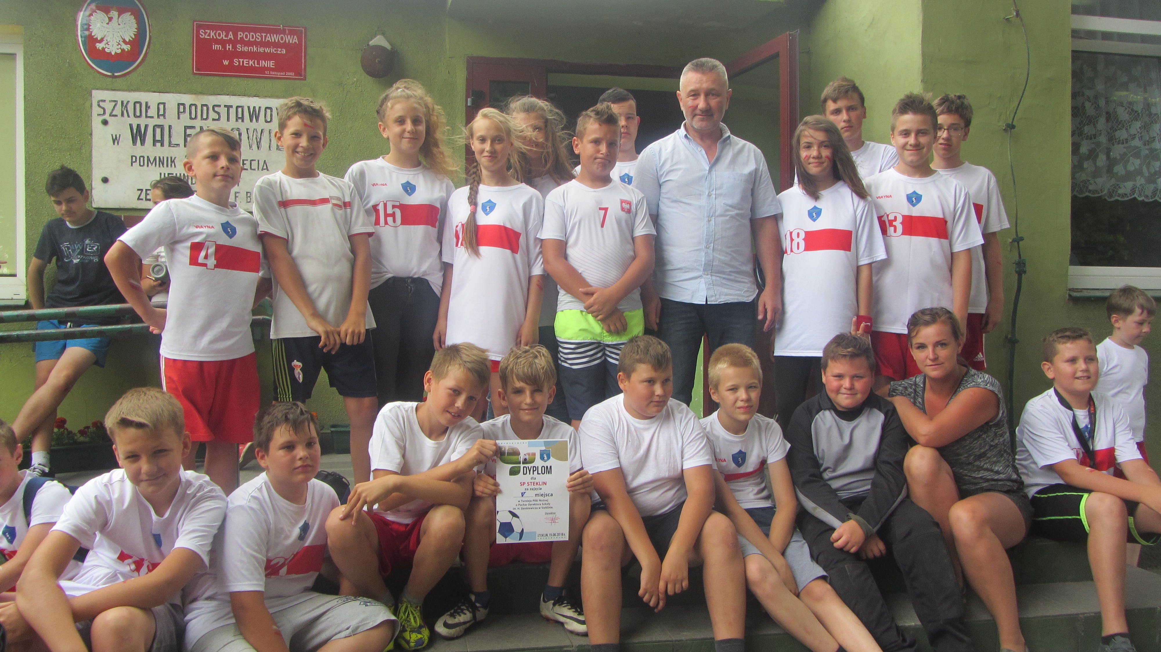 Dziesitki rozwiedzionych kobiet chce umwi si na randk wiecie nad Os. Czekaj na przyja, flirt, przygod lub co wicej w serwisie Dziesitki rozwiedzionych kobiet wiecie nad Os na randk
